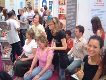 festival shiatsu pc.jpg (108318 bytes)